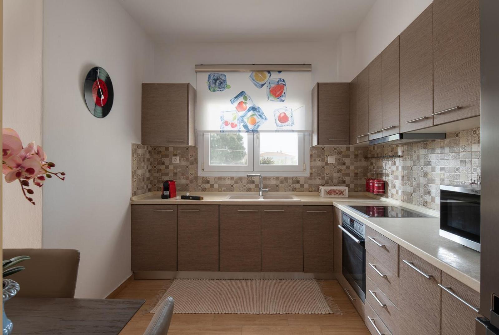 Apartment Lakis House